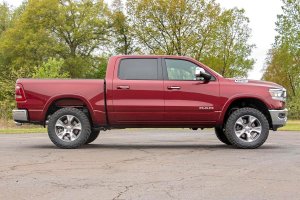 Ram 1500 Suspension Lift Kit - Rough Country - 3.5-Inch Bolt-On - '19-'25